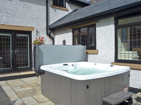 Hot Tub | Castlebar, Singleton, near Poulton-le-Fylde