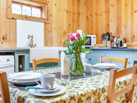 Kitchen/diner | Stuffers Cottage, Braemar