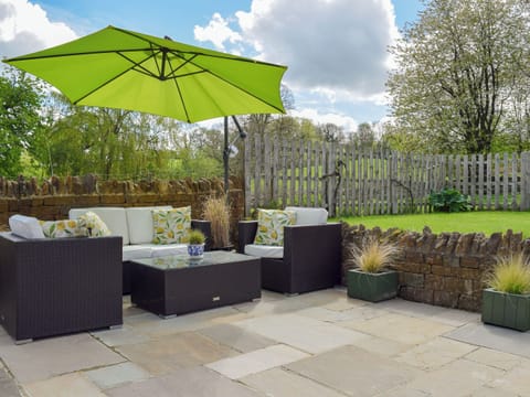 Delightful patio with seating area | The Old Stables, Swerford, near Chipping Norton