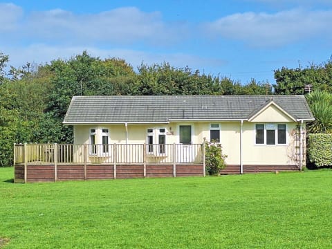 Exterior | Willow - Thornbury Holiday Park, Woodacott, near Holsworthy