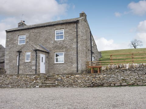 Perfectly located in the idyllic setting of the North Yorkshire Dales | Helwith Cottage, Helwith, near Marske