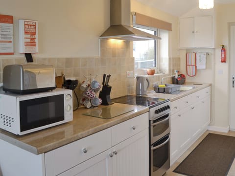 Well equipped kitchen area | Hafan, Aberffraw, Anglesey