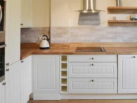 Well equipped kitchen | Middle Wicket, Trusham, near Newton Abbot