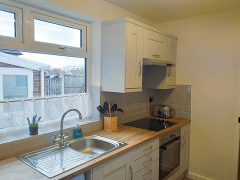 Kitchen | Amberley Cottage, Alfreton, near Matlock