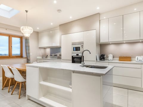 Kitchen | Primrose Cottage - Anglesey Seaviews, Penrhos Feilw, near Trearddur Bay