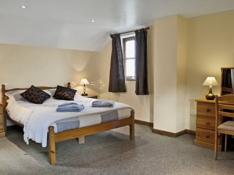 Double bedroom | Bolland Barn, Northlew, nr. Tavistock