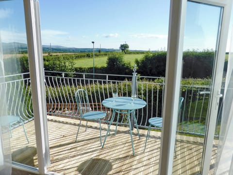 Inviting balcony with wonderful views | Barwick, Exbourne, near Okehampton