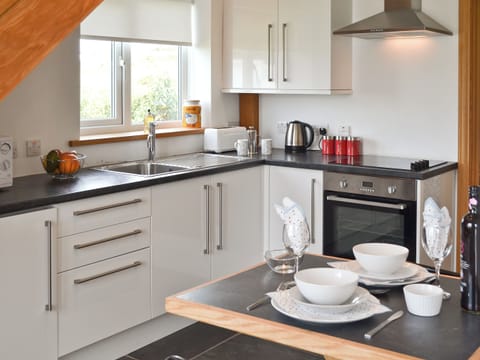 Kitchen | Gwelfor, Trearddur Bay, Anglesey