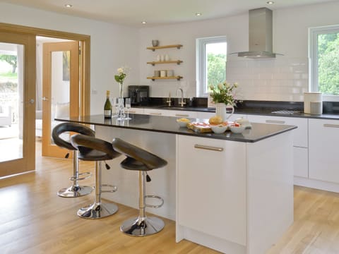 Well-appointed kitchen | Florina - Horselake Farm Cottages, Cheriton Bishop