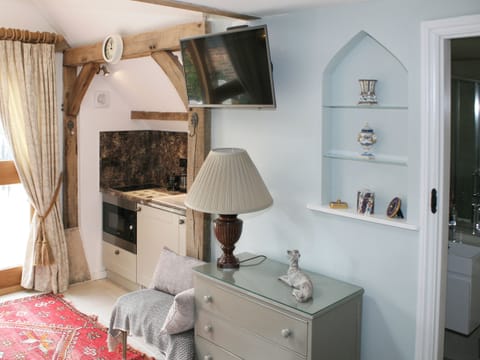 Open plan living space | The Cart Shed, Turville, near Henley-on-Thames