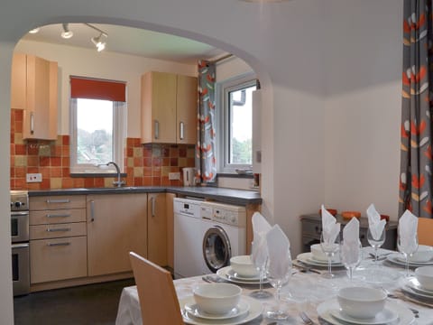 Dining area and kitchen | Sea Breezes, Totland