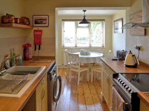 Kitchen and dining area | Reedcutters, Reedham, near Acle