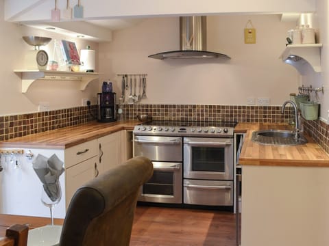 Well equipped kitchen | The Dun Cow, Bishop Middleham, near Durham