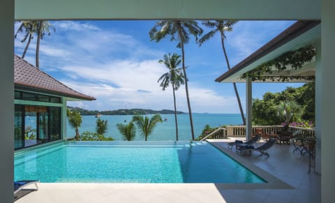 6-Bedroom Villa | Private pool