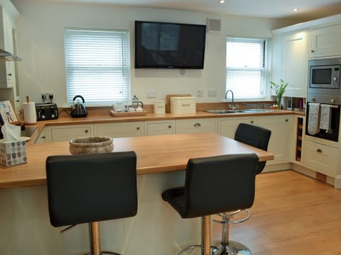 Meticulously presented kitchen area | The Old Forge, Alnwick