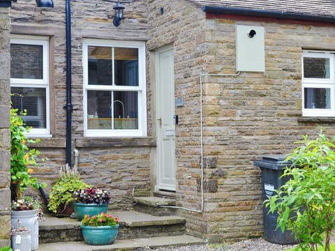 Exterior | Gardenwell Cottage, Burtersett, near Hawes