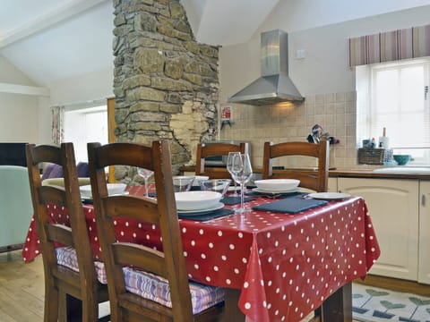 Generous sized kitchen/dining room | Walkmill Lodge, Norbury, near Bishop’s Castle