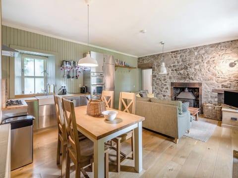 Open plan living/dining room/kitchen | The Cottage, Bankfoot, nr. Dunkeld