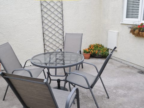 Sitting out area | Kittiwakes, Amble