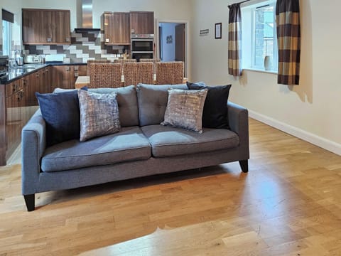 Kitchen/diner | Beudy - Bwlch Y Person Barns, Dihewyd, near Aberaeron