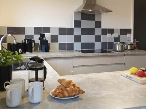 Fully equipped kitchen | Auldfield, Lhanbryde, near Elgin