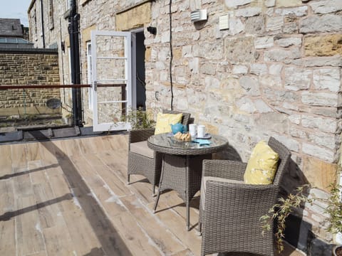 Balcony with sitting-out area and garden furniture | Bookkeeper&rsquo;s Place, Bakewell