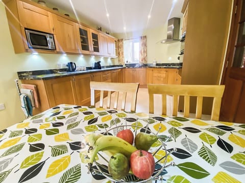 Kitchen/diner | Friarystone Cottage, Bamburgh