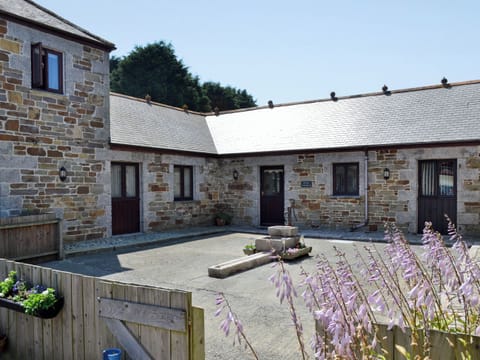 Exterior | Eglos Derry Farm Cottage, Gunwalloe, nr. Helston