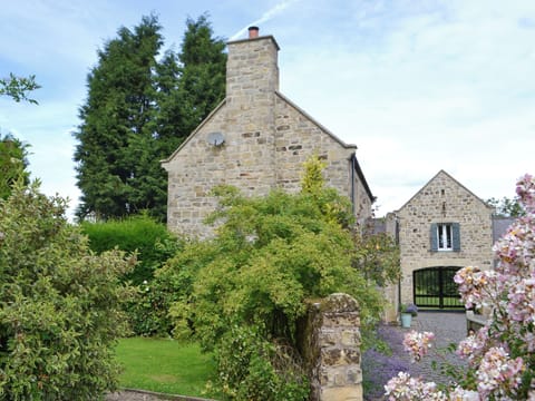 Exterior | Bitchfield Tower Cottages - Tower Cottage, Belsay