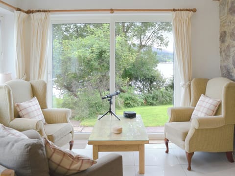 Living room/dining room | Cruary, Applecross