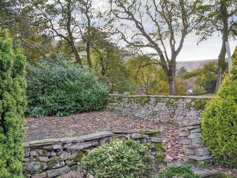 Useful garden areas | The Old Stable, Barber Booth, near Edale