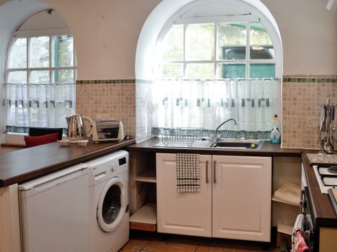 Kitchen | Smithy House - Smithy House and Smithy Cottage, Betws-y-Coed