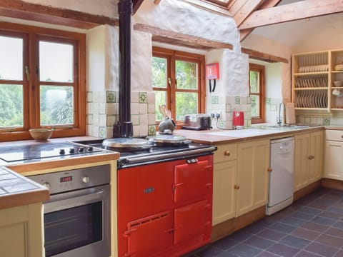 Delightful kitchen/diner with Aga | Lordship FarmhousePottery, Wolfscastle, near Haverfordwest