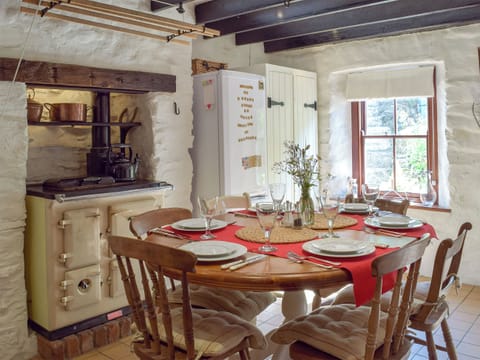 Characterful kitchen/ dining room | Y Teras, Rosebush, near Narberth