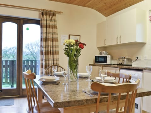 Open plan living/dining room/kitchen | Woodside Lodge, Nr. Llandrindod Wells