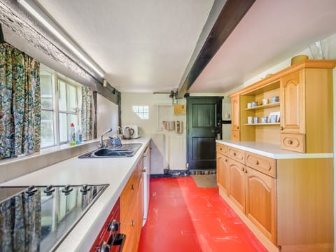 Kitchen | Glebe Cottage, Callow End, Worcester