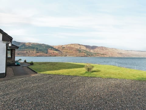 Dramatic views across Loch Duich | Loch Duich Cottage, Inverinate, by Kyle