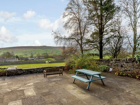 Outdoor eating area | Griff Head Cottage - Town Head, Melmerby, near Coverdale