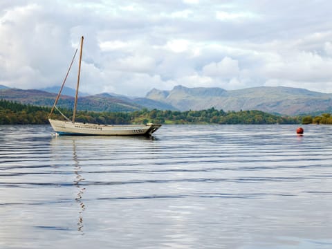 Lake Windermere during autumn | Cumbria, England