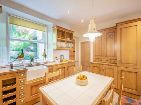 Kitchen/diner | Cartref, Capel Curig, Betws-y-Coed