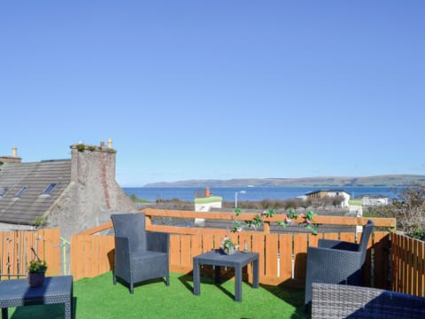 Sitting-out-area | Park View Cottage, Stranraer