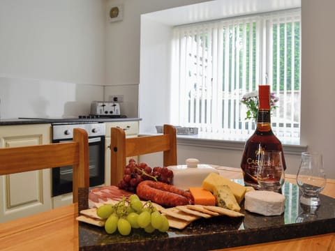Delightful kitchen/dining area | Kirroughtree Steading 1 - Kirroughtree Steading Holidays, Newton Stewart