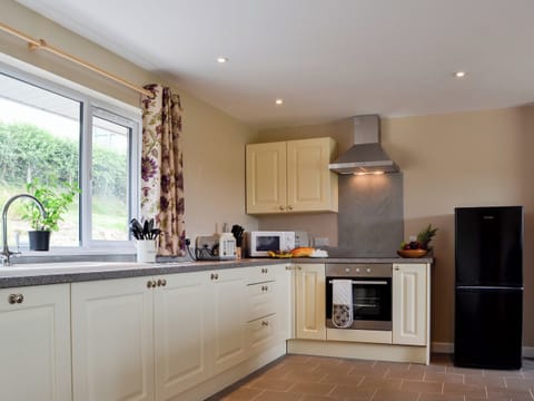 Open plan living space | Dolview, Pen-y-Bont, near Llandrindod Wells