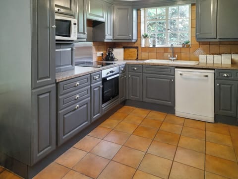 Kitchen | Laurel Cottage, Stoke Gabriel