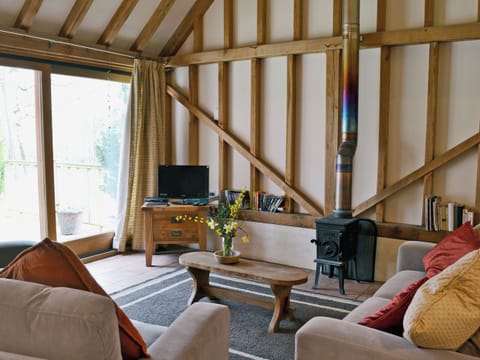 Open plan living/dining room/kitchen | Spithandle Nursery Barn - The Old Packhouse, Steyning