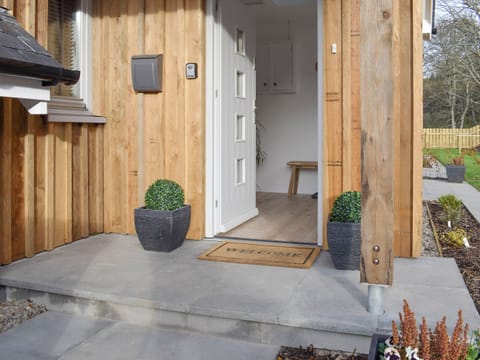 Attractive main entrance | Kenmore Lodge, Balnaskeag, near Kenmore