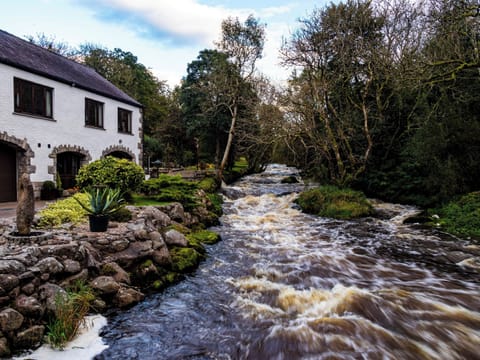 Picturesque location | Anvil - Maidenholm, Dalbeattie, near Dumfries