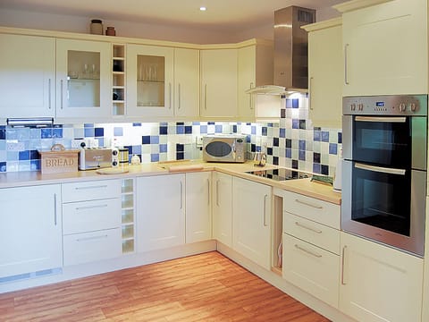 Well appointed kitchen | Achabeg, Inverlussa, near Achnamara