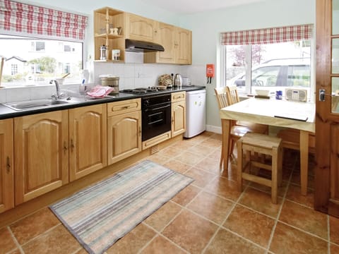 Kitchen/diner | Bridge Cottage, Braithwaite