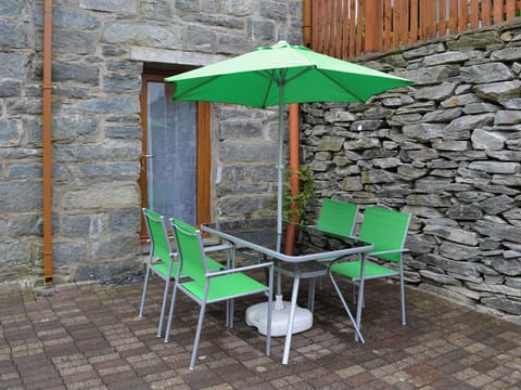 Sitting-out-area | Llwyn Rhedyn, Blaenau Ffestiniog